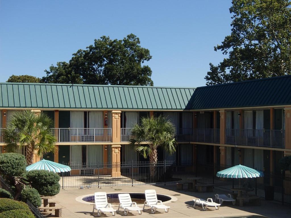 Bossier Inn And Suites Bossier City Exterior foto